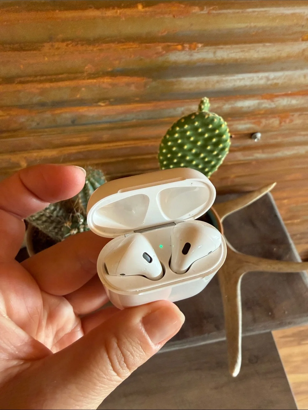 AirPods Wireless True Wireless Earbuds in White